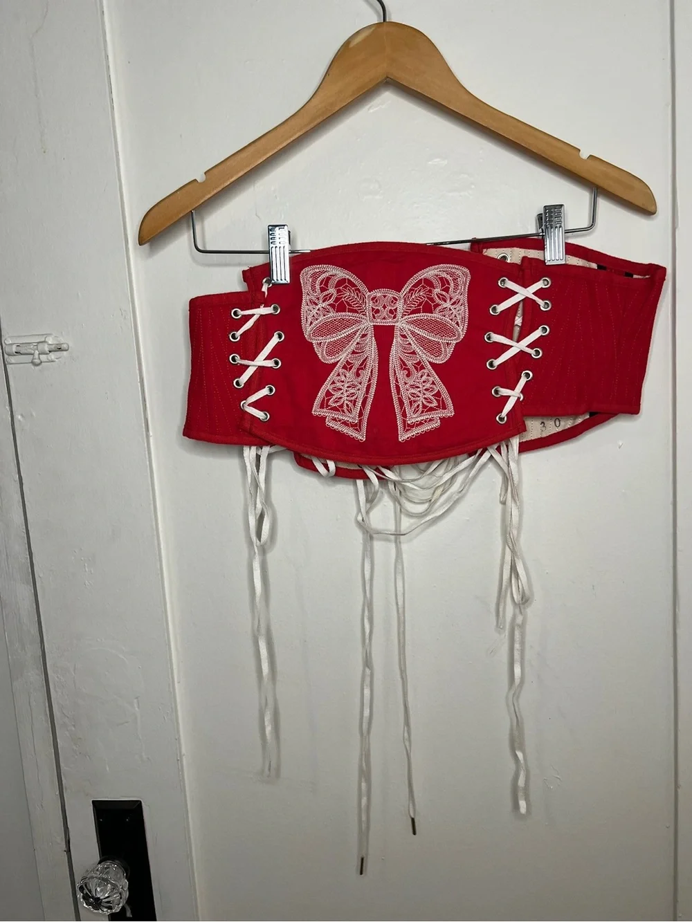 no brand bold red